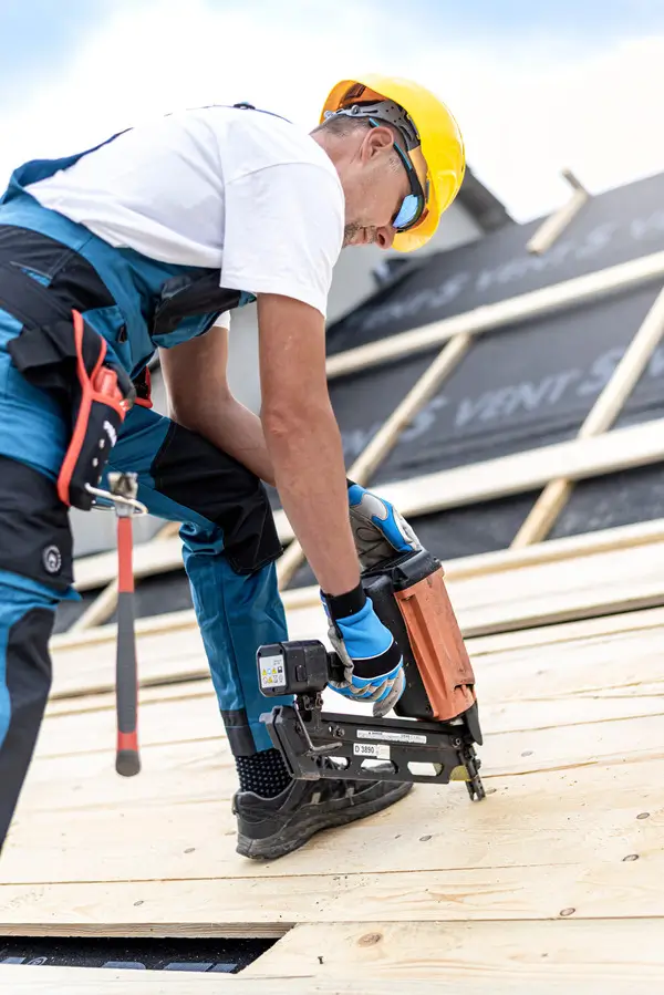 Roof replacement contractor in Austin, TX